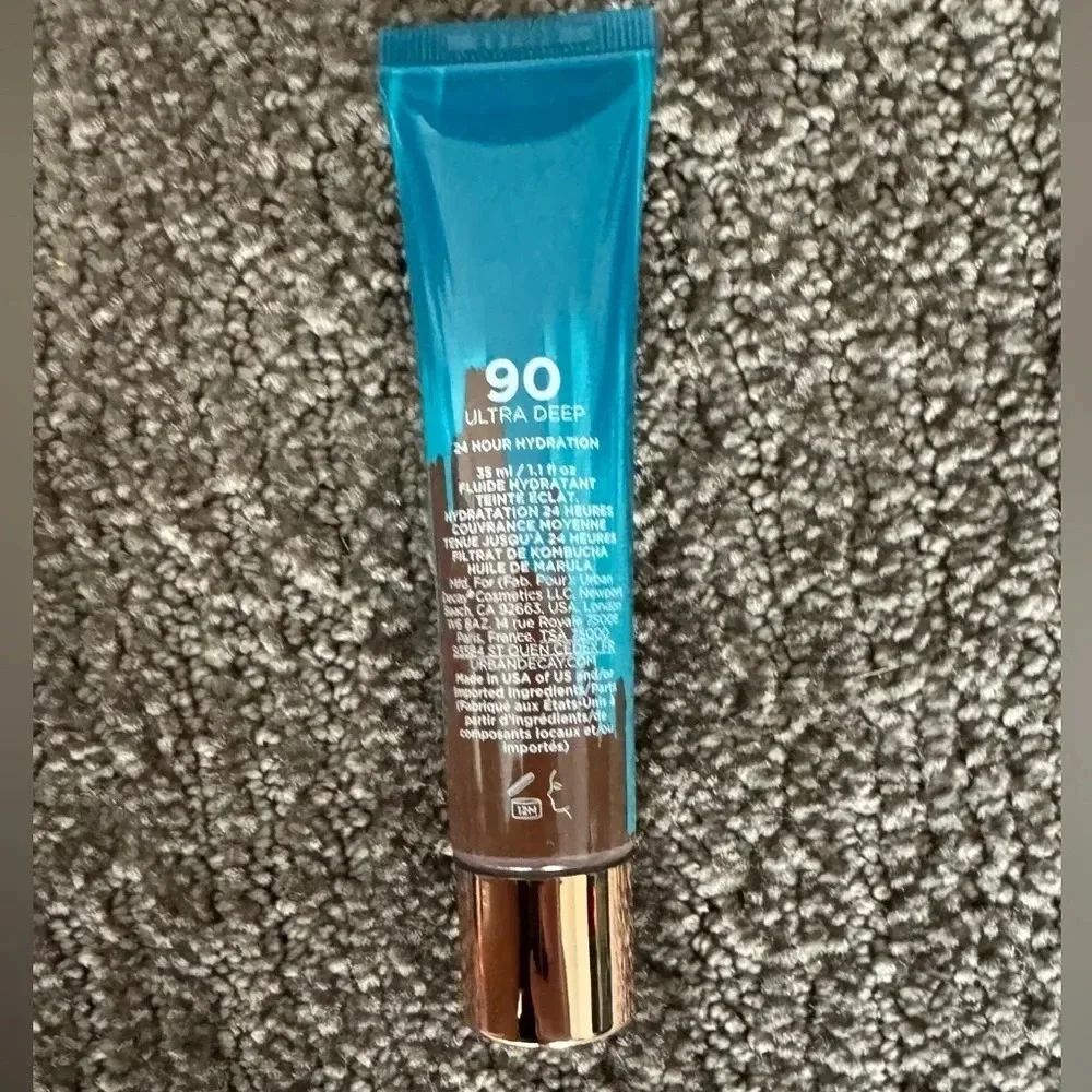 URBAN DECAY cosmetics Hydromaniac Tinted Moisturizer Color 90 Deep